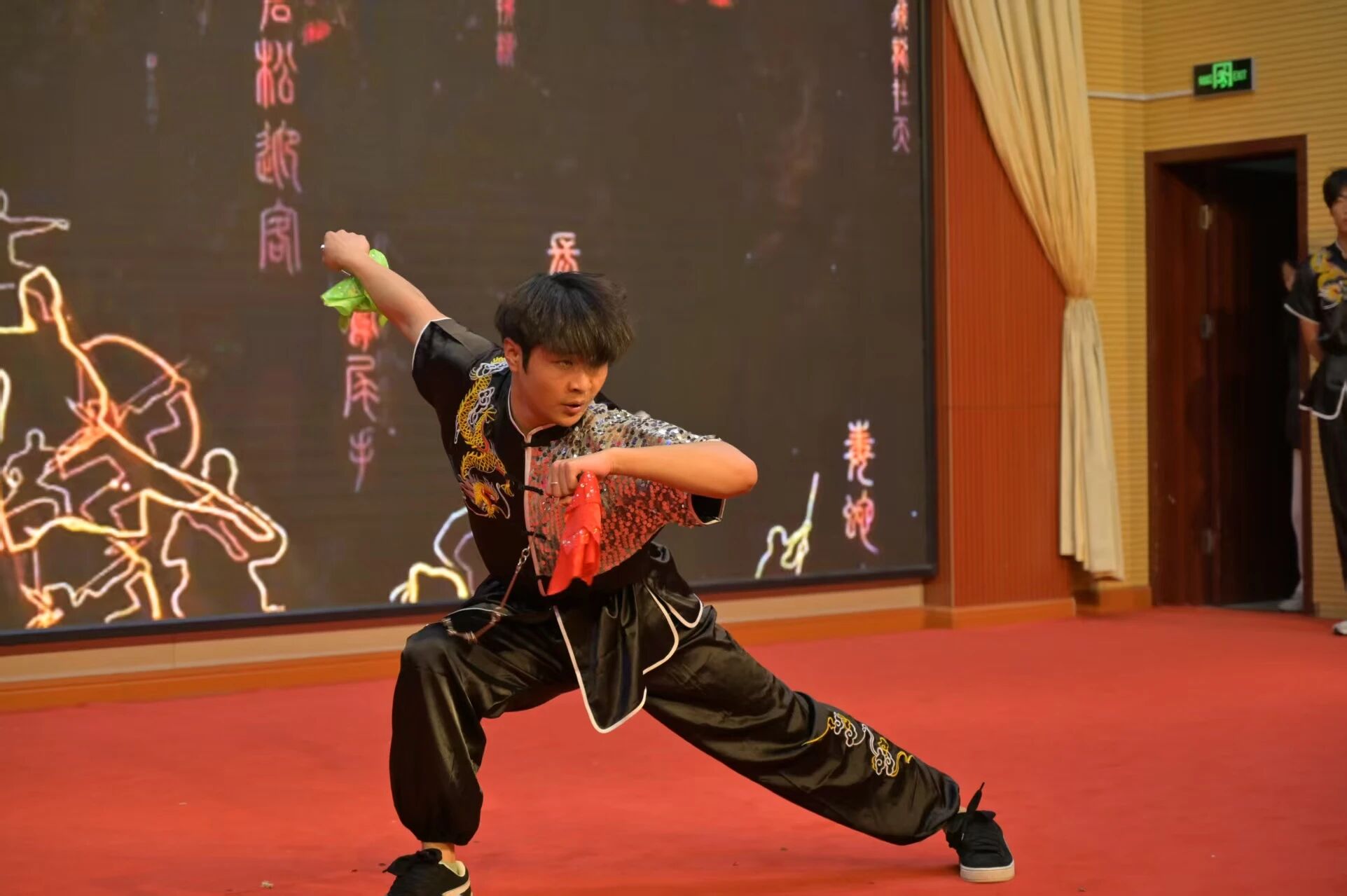 20251128 青春放歌，歌赋未来——我校校园歌手大赛圆满落幕4.jpg