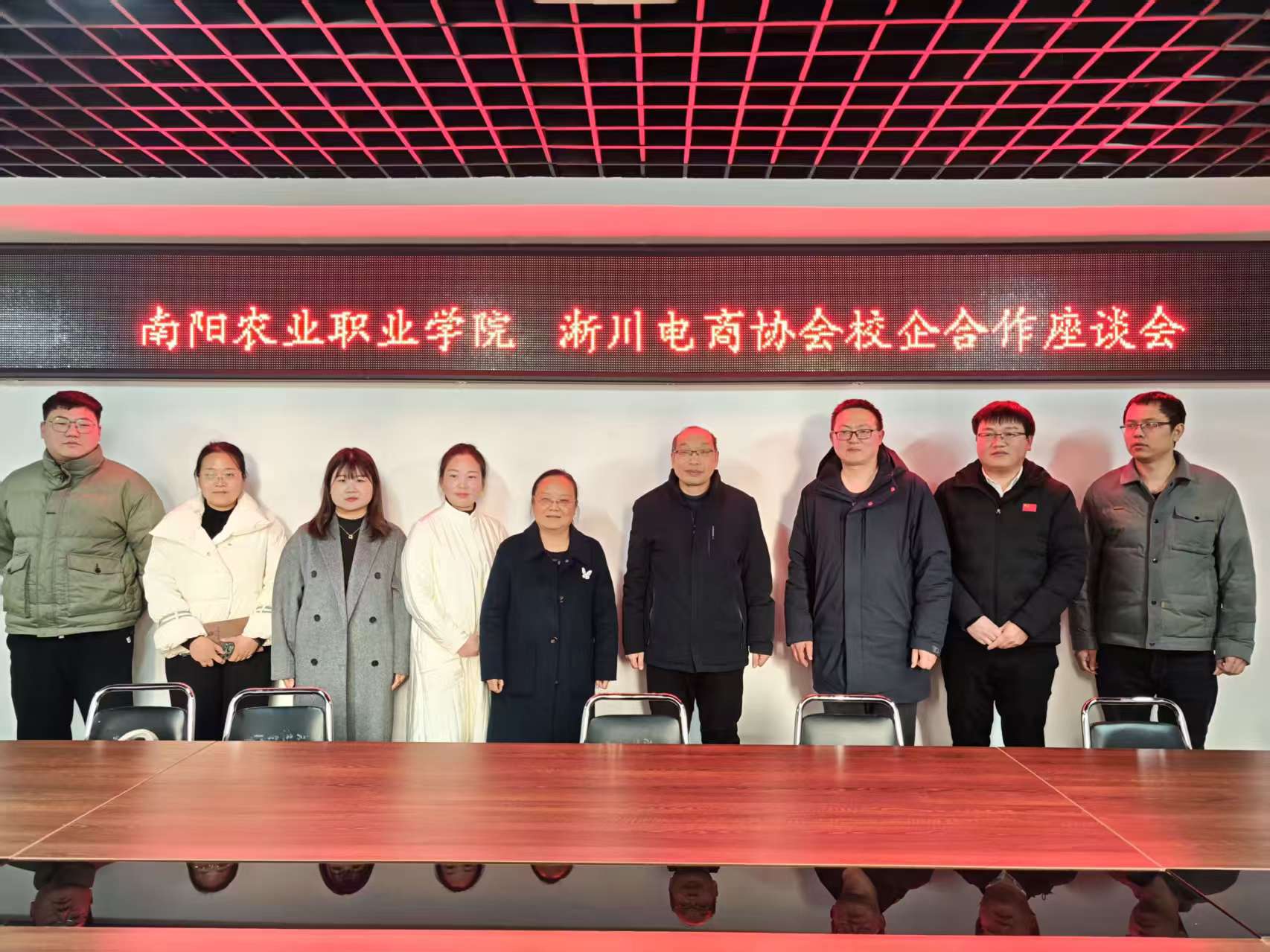 张弘电商产业园.jpg