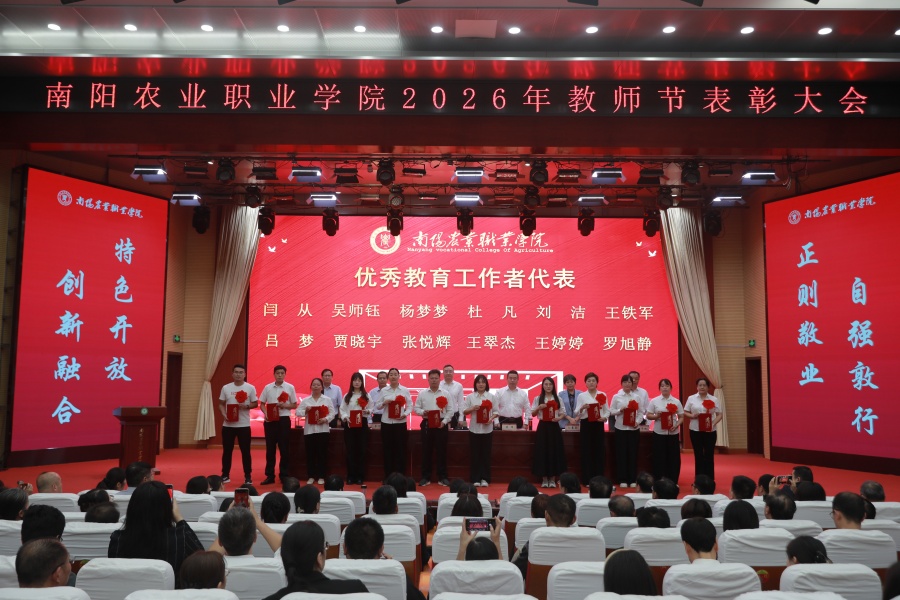 2b64a8c255a487c7cda1e6ffe3635624.jpg 2b64a8c255a487c7cda1e6ffe3635624.jpg