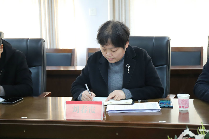 刘春霞 (1).jpg 刘春霞 (1).jpg